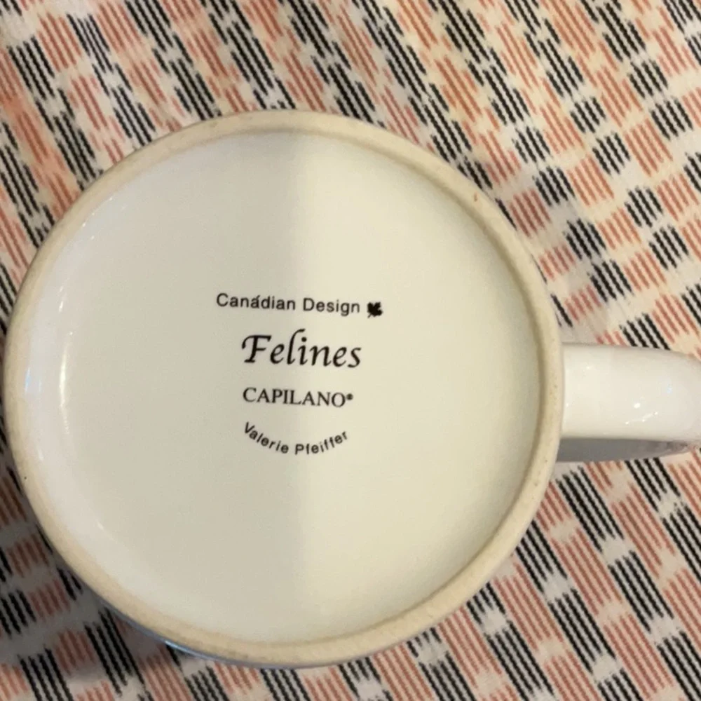 Felines - Picture 3 of 4